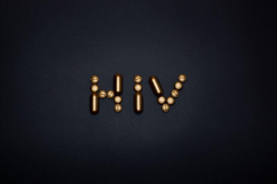 How to Buy Affordable Tenofovir/Emtricitabine (Generic Truvada) Online: A Patient Guide